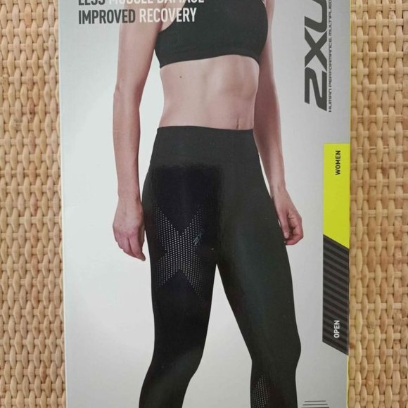 2XU Mid-Rise Compression Tights - Black & Dotted Reflective Logo - Size Medium - Picture 6 of 9